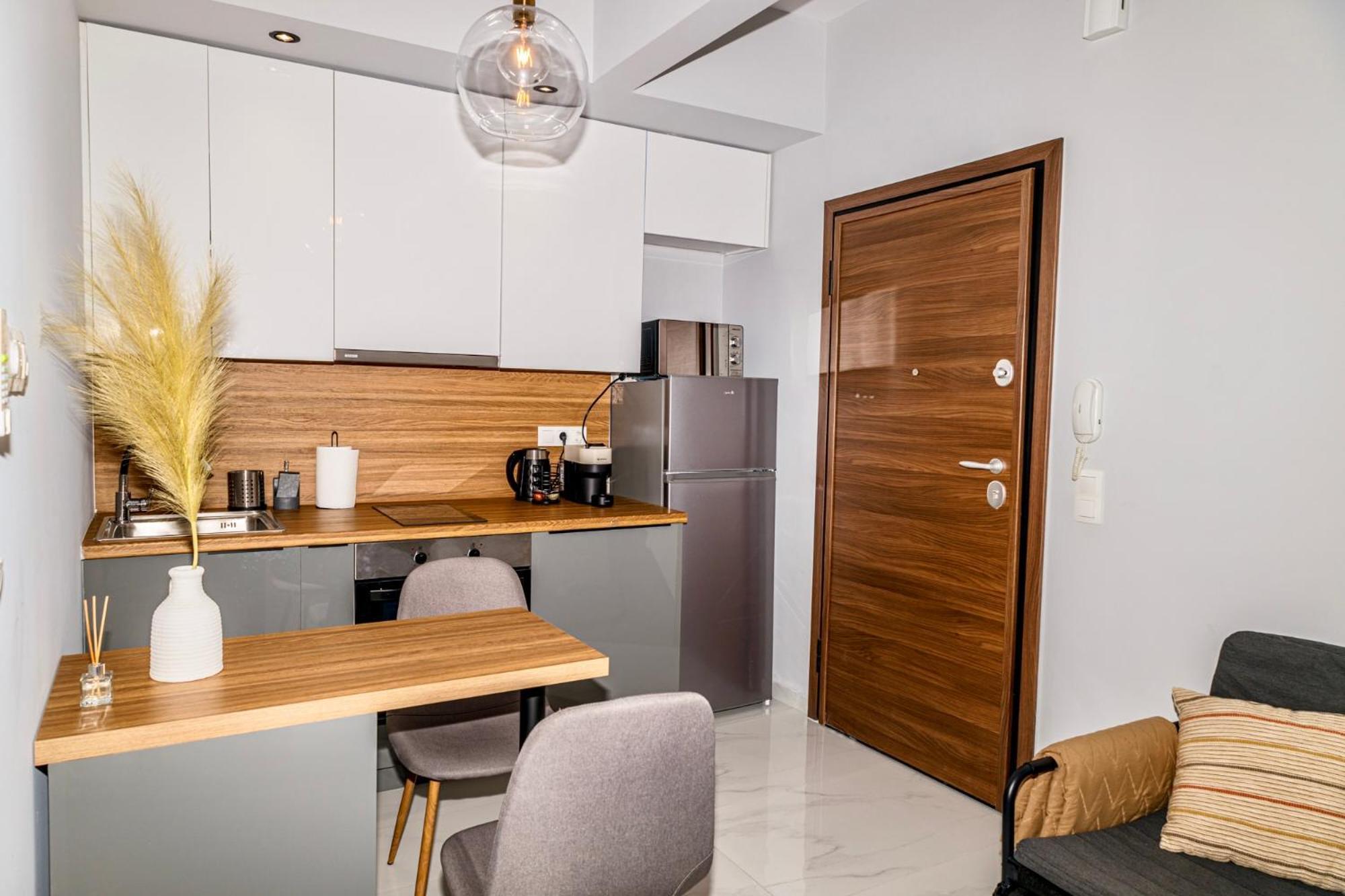 Cozy Studio In The City Center Thessaloniki Exterior photo